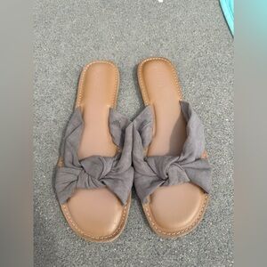 Old Navy Tan and Gray Women's Sandals